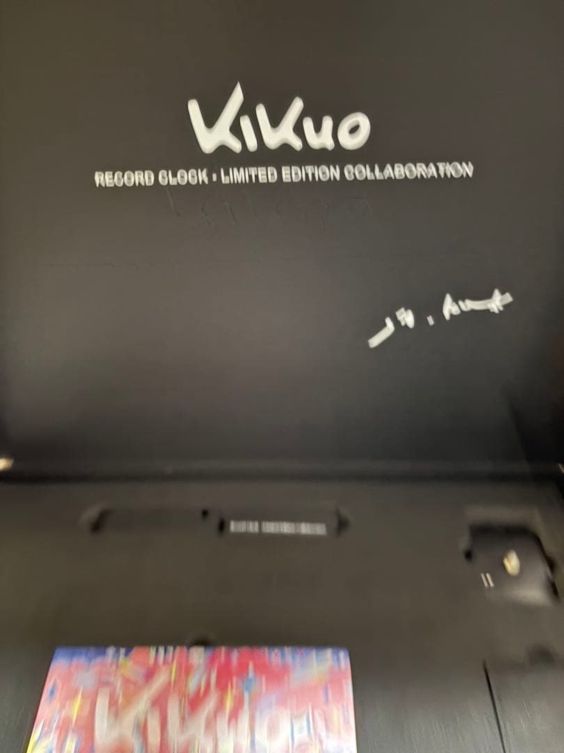 きくおミク7 レコード型時計、直筆サインち付き！