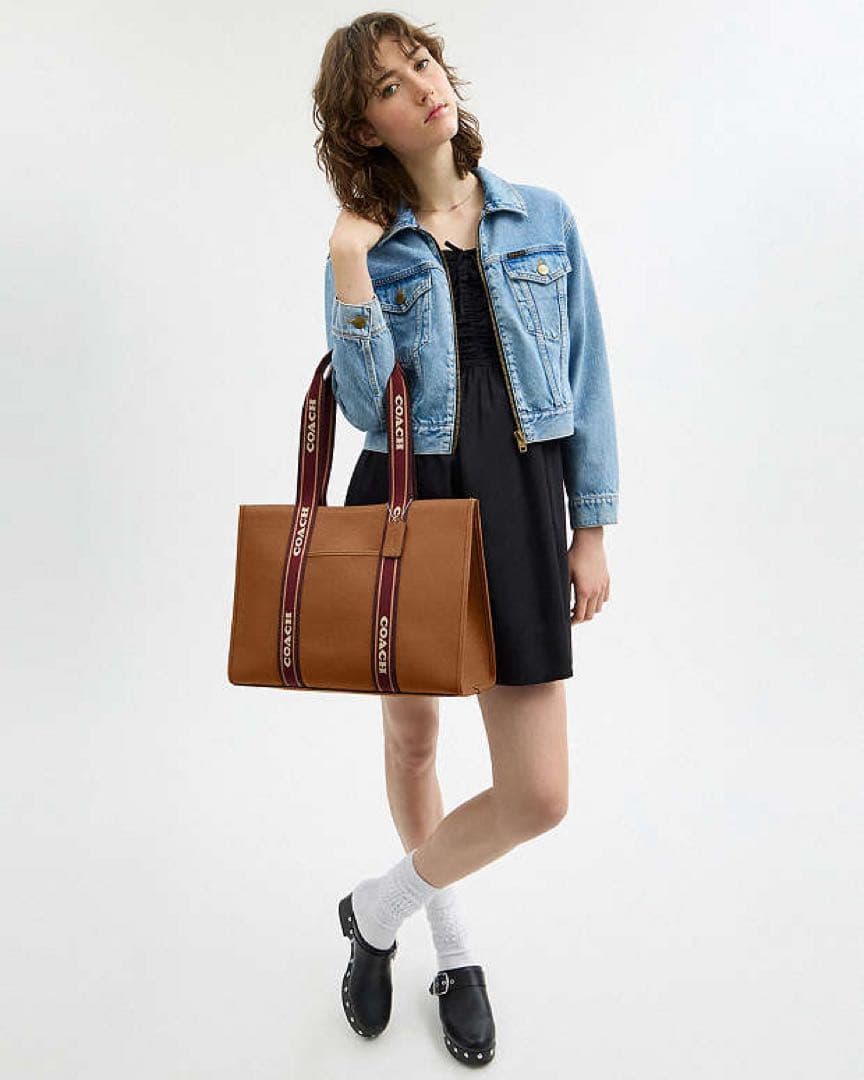 値下げ！【新品未使用】COACH ラージスミストートバッグ