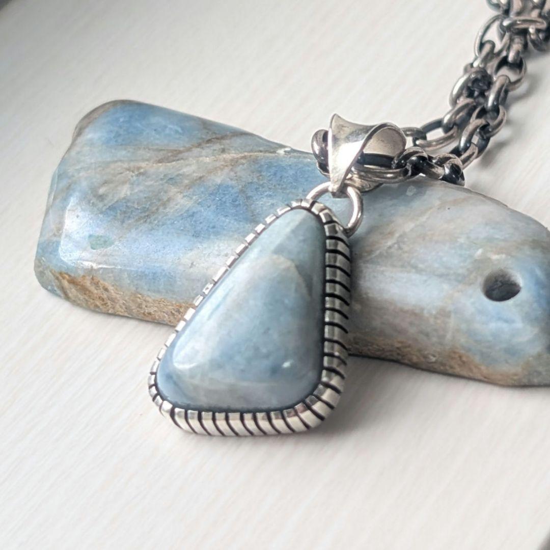 ハンドメイドの入りコン沢翡翠のペンダントトップ