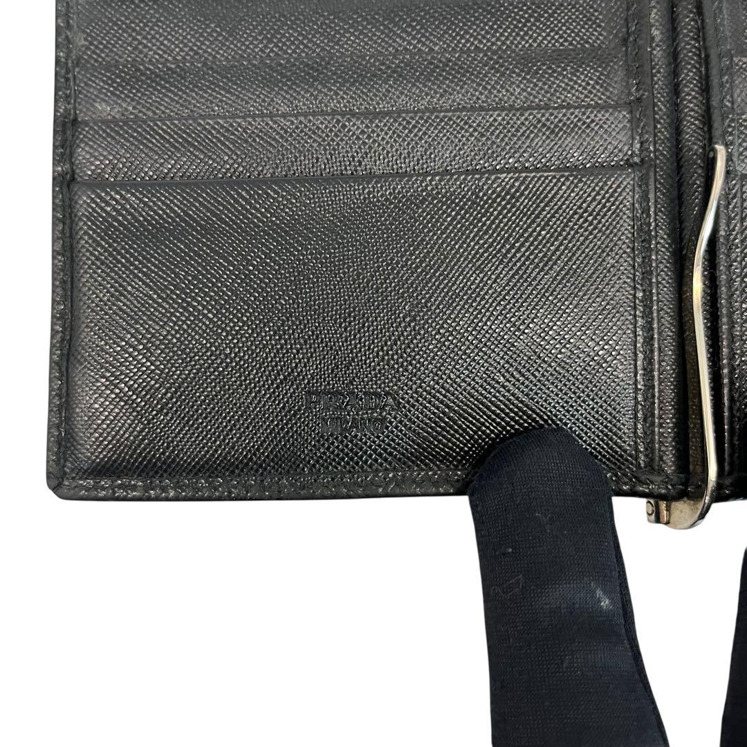 美品✨プラダ マネークリップ 札入れ サフィアーノレザー ロゴ金具