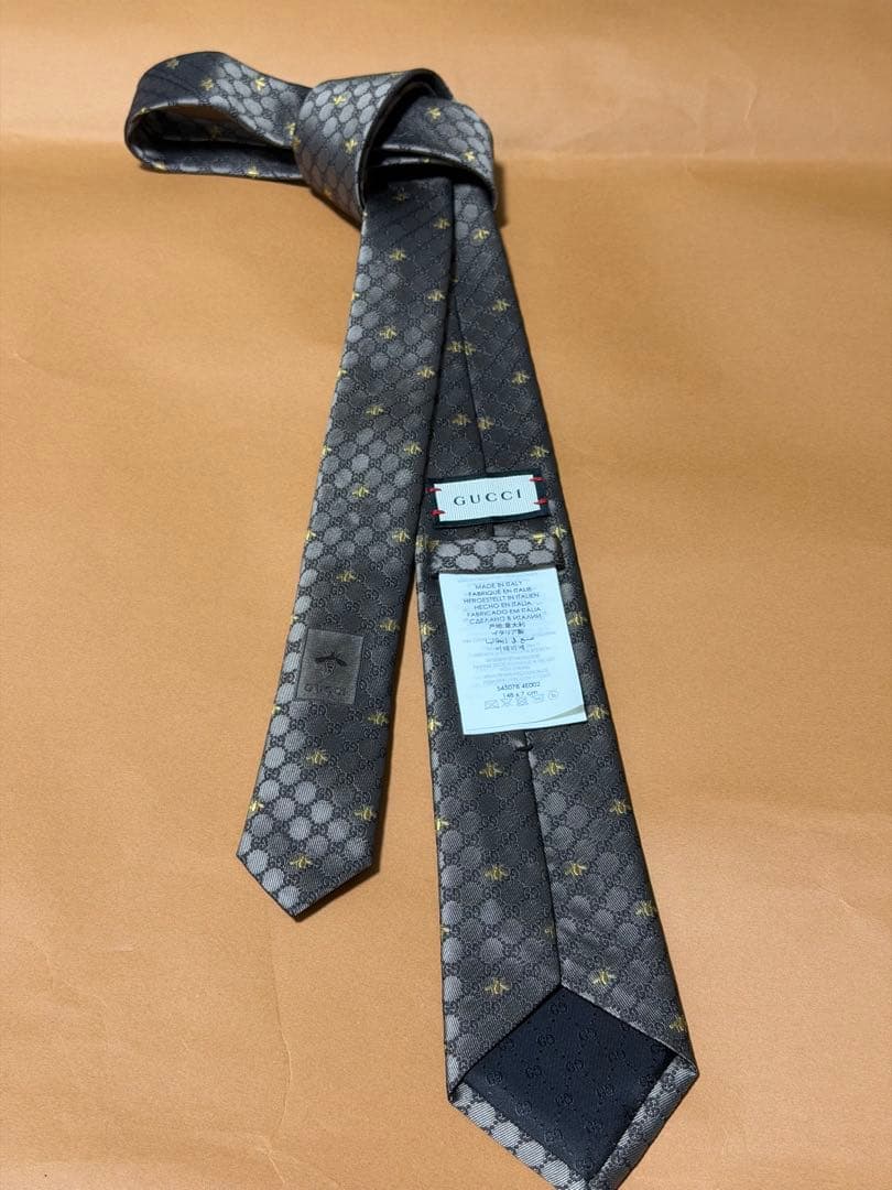 た*い様 GUCCI 蜂モチーフ ネクタイ 148 x 7 cm