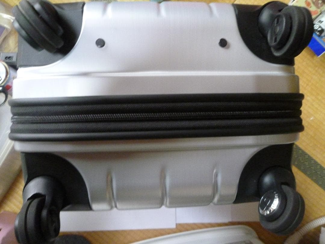 ACE　機内持ち込みサイズスーツケ－ス　使用2回のみ　24年11月24日購入