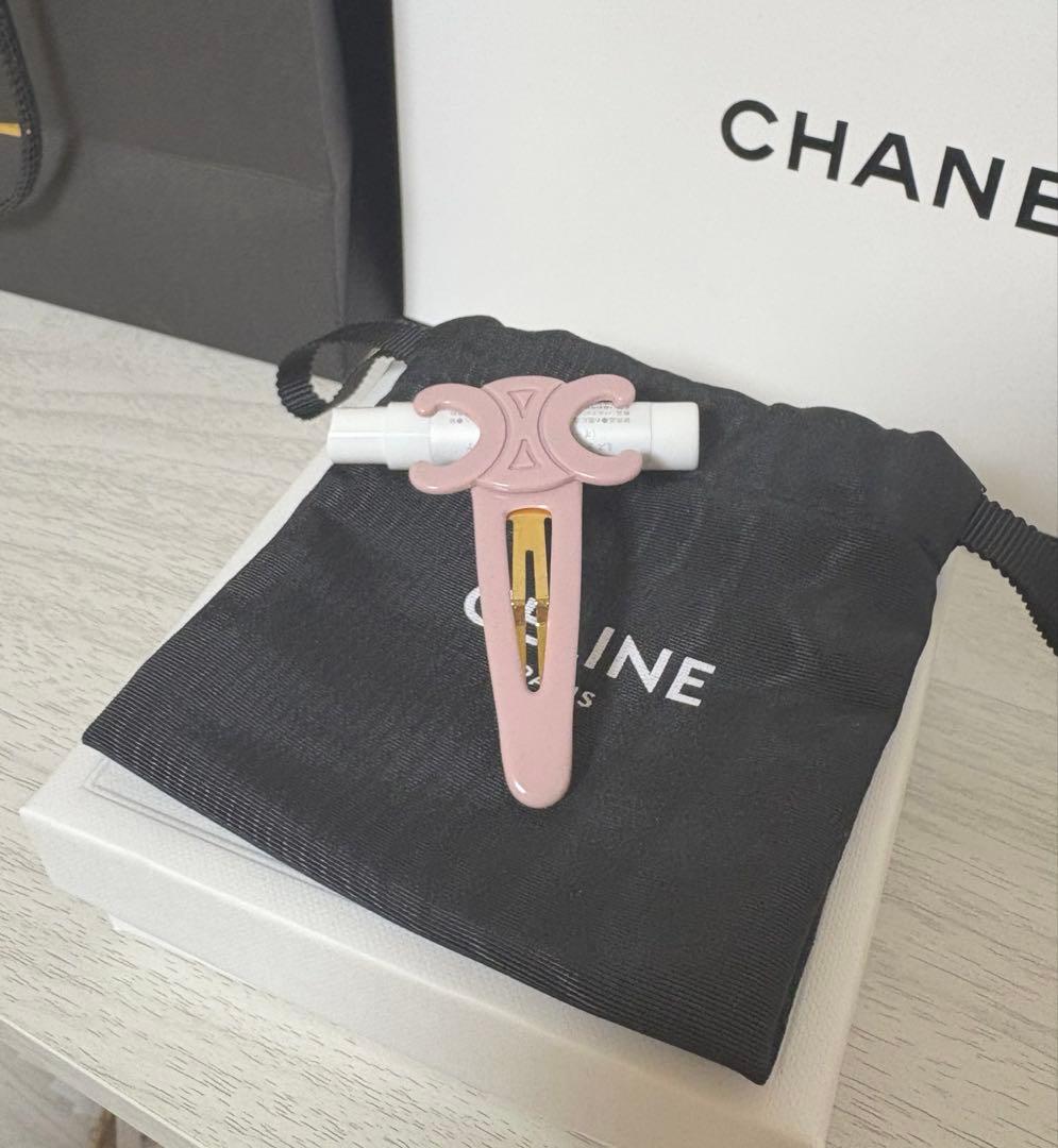 CELINEラージ スナップ ヘアクリップ