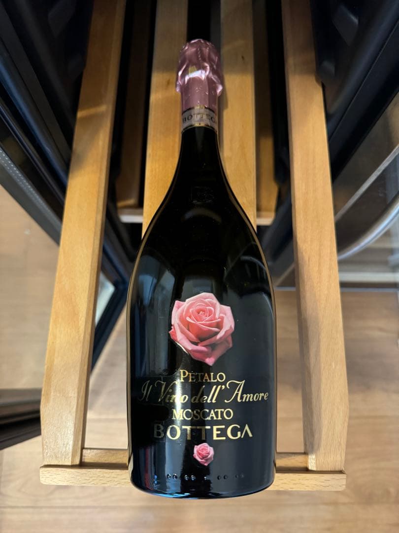 イタリア モスカートペタロ スパークリング 3本　貴重非売品　　お洒落ボトル