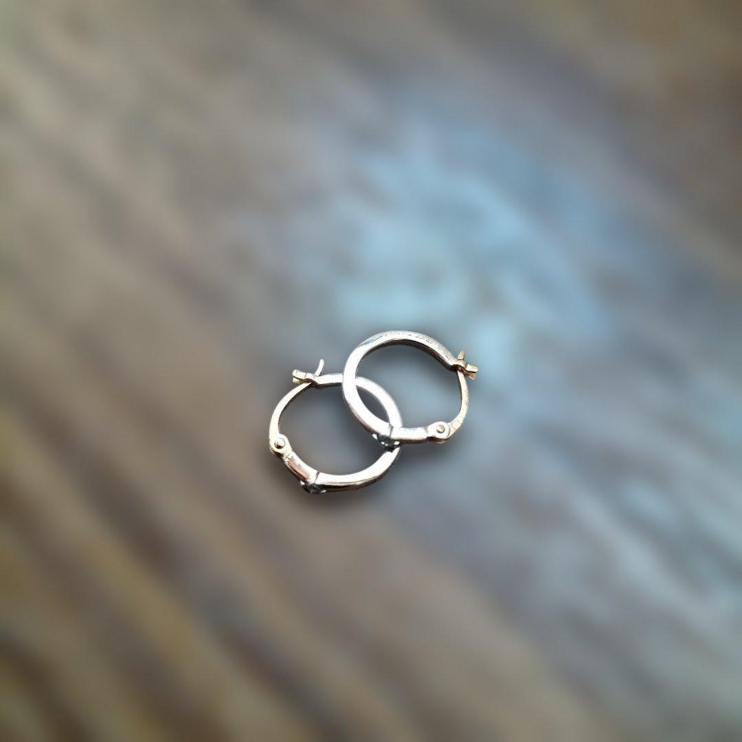 ete グレーダイヤ フープピアス