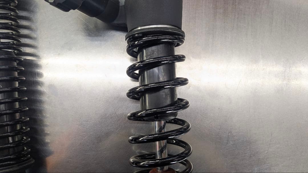 ハーレー純正　ハンドアジャスタブルツーリングショック　ロードキングノーマル