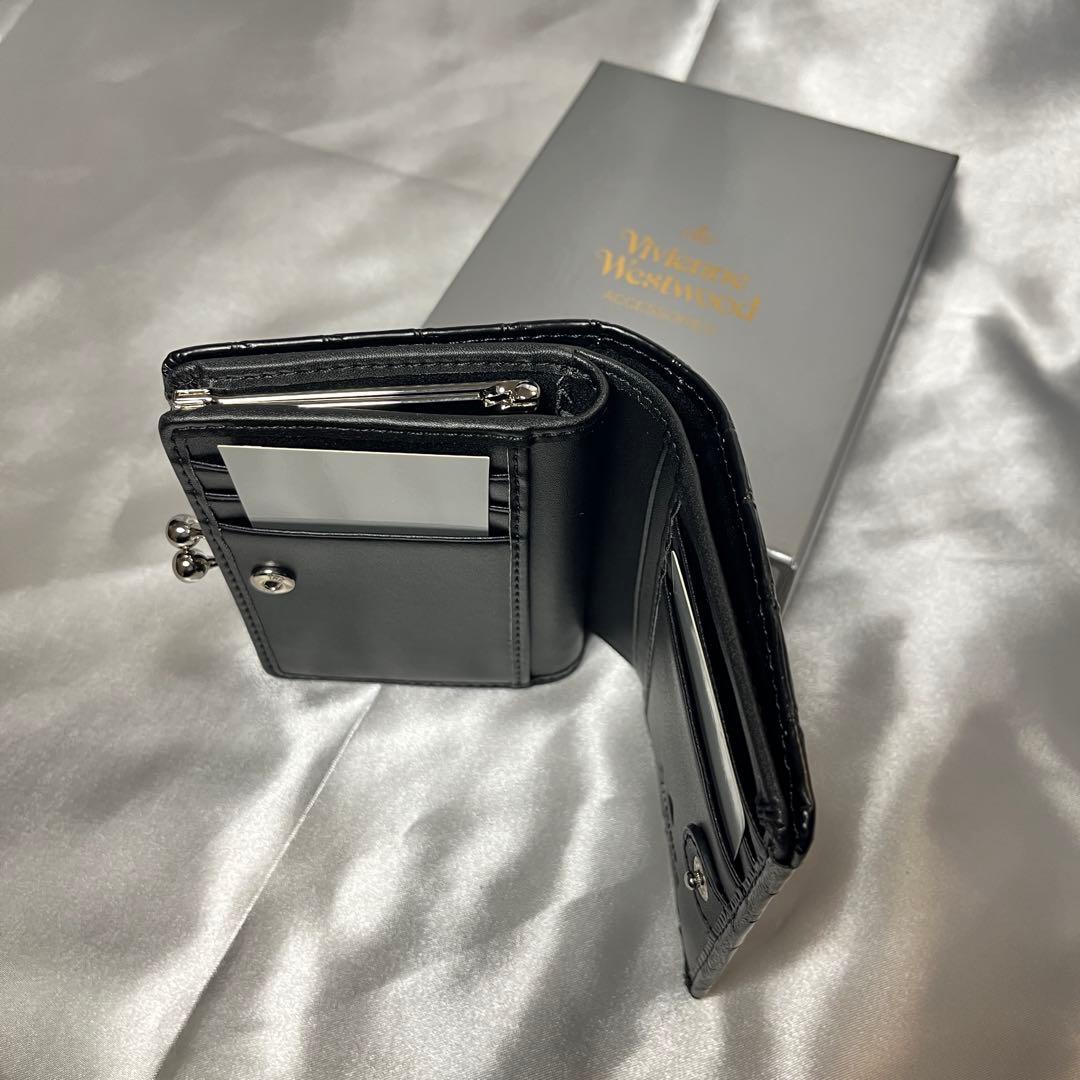 新品 Vivienne Westwood ブラック クロコダイル柄 二つ折り財布
