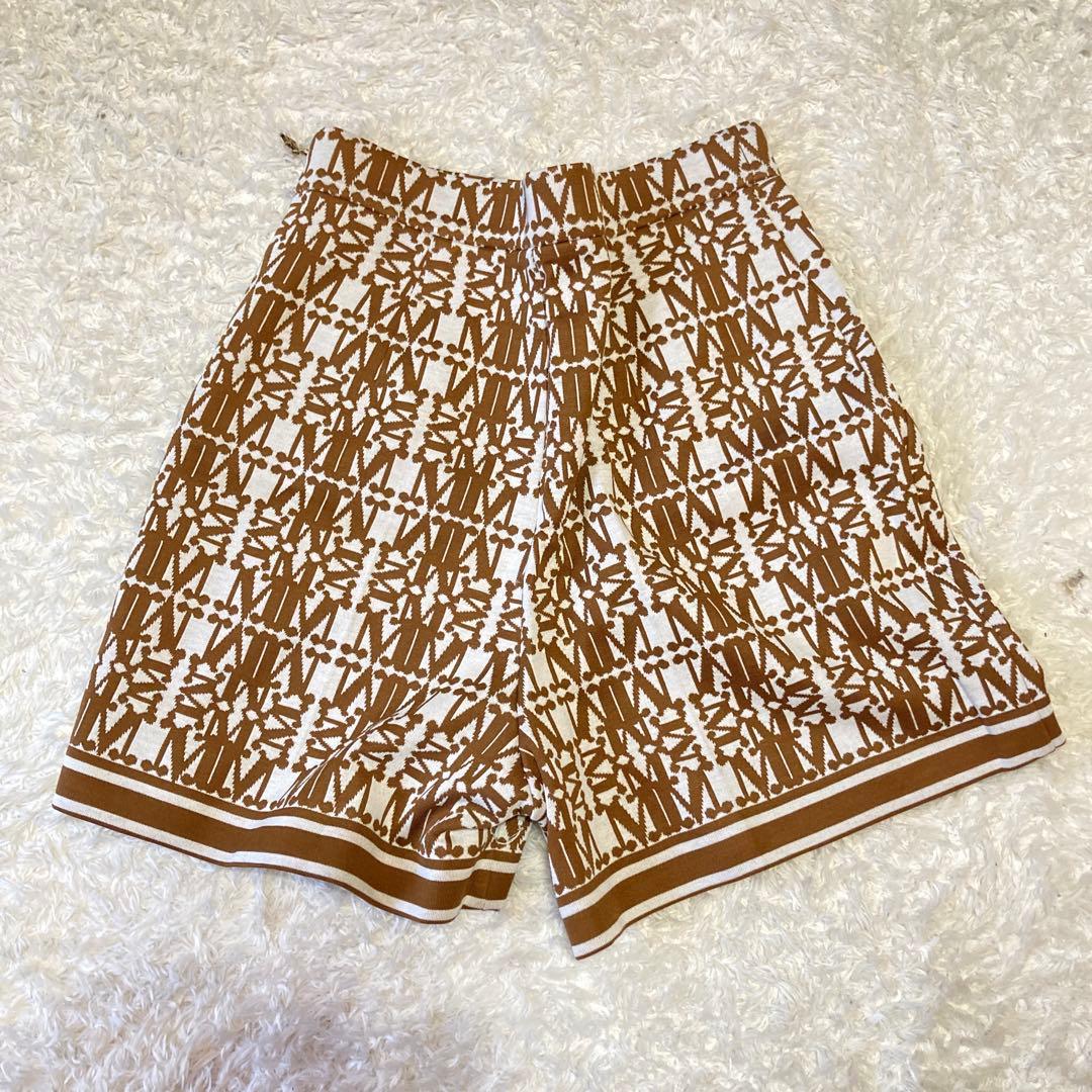 未使用に近い　最高級白タグ　マックスマーラ　ジャガードショートパンツ　ロゴ入XL