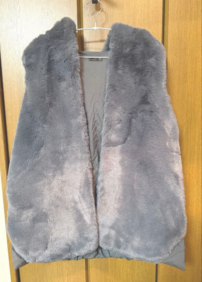 【新品】Agaフェイクファーベスト