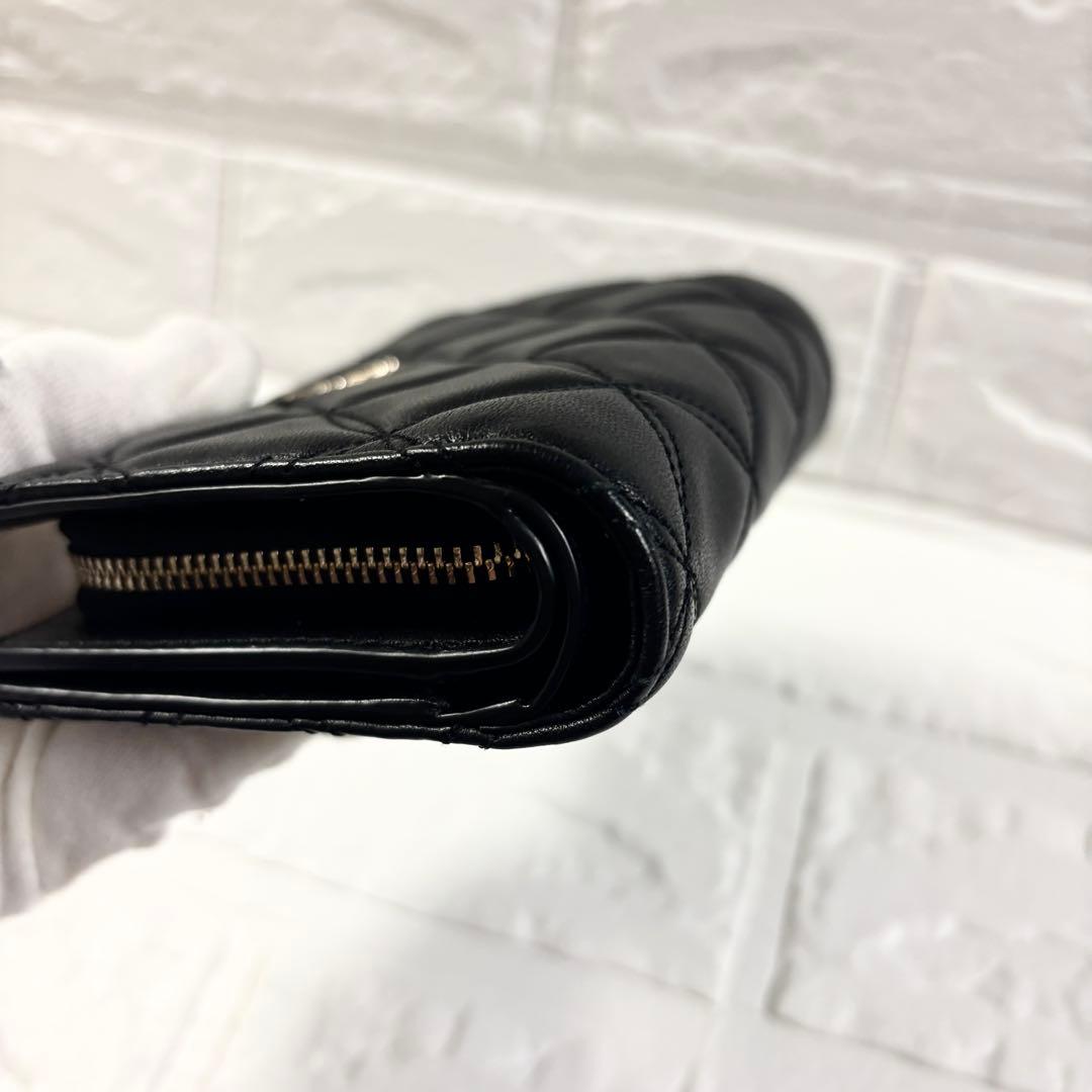 kate spade ケイトスペード 二つ折り財布 キルティング 黒 レザー