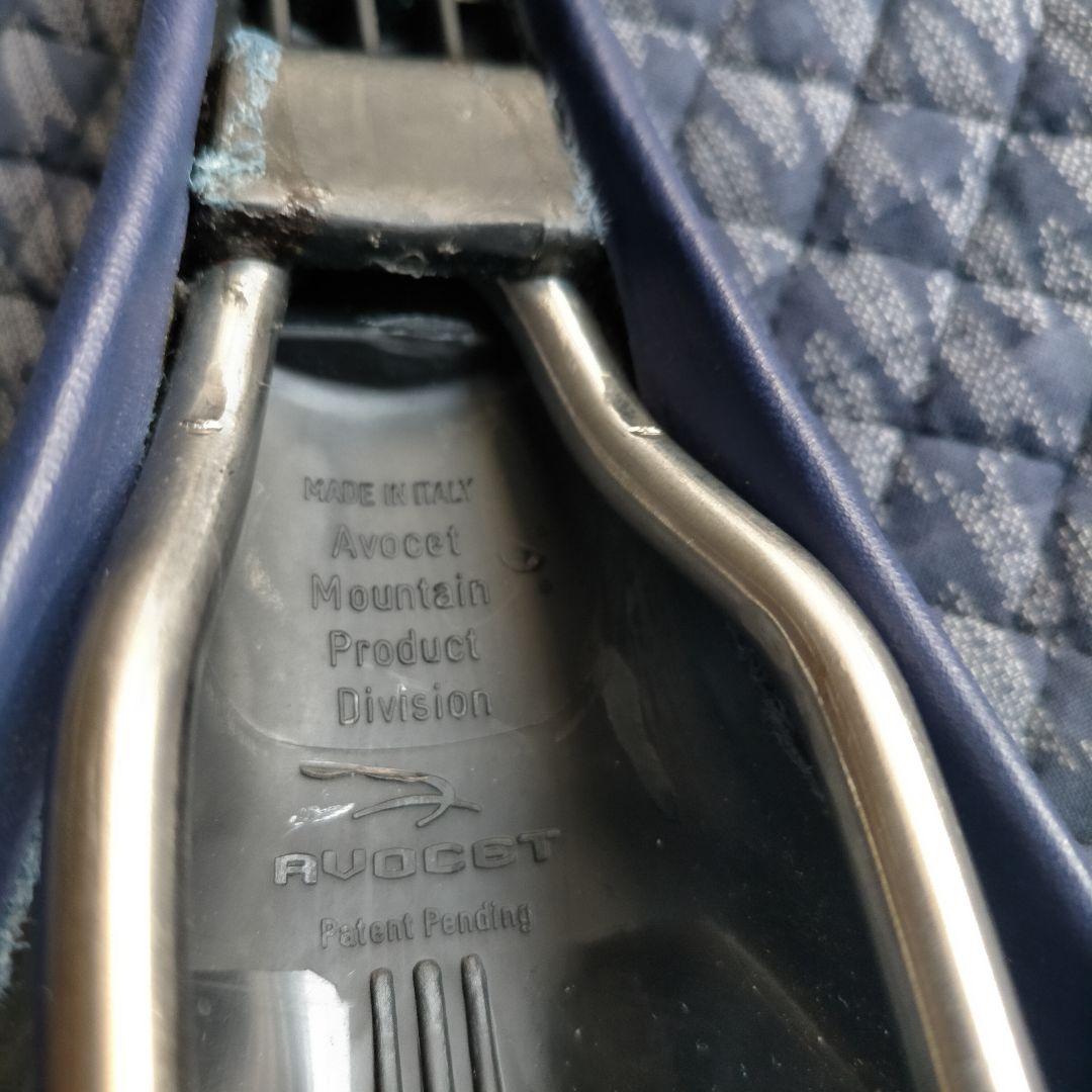 【90s☆ビンテージ】イタリア製 チタンレール AVOCET サドル