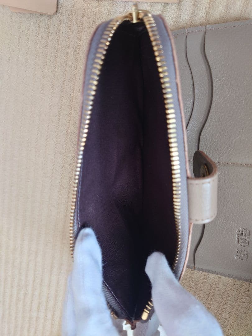 IL BISONTE イルビゾンテ レザー 二つ折り 長財布 美品 伊製