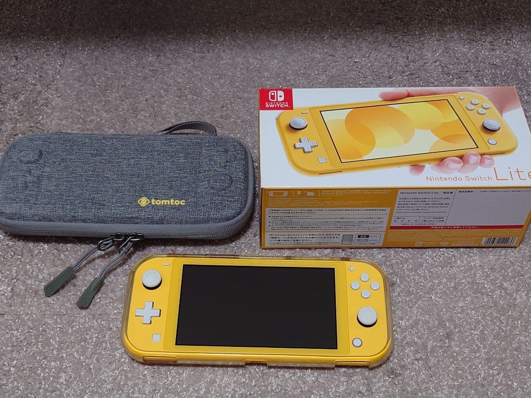 Nintendo Switch Lite イエロー tomtocケース付き