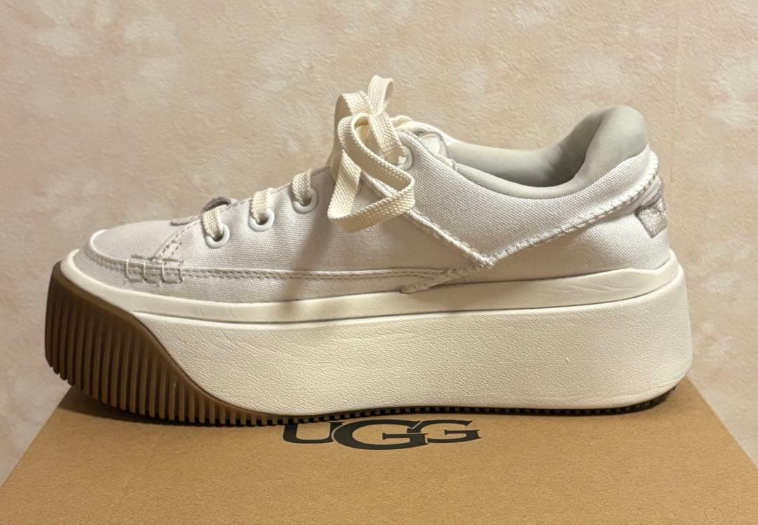 ugg EZ-Duzzit Essential Lace Up 厚底スニーカー