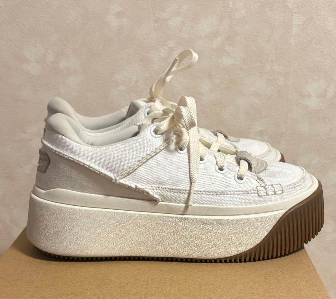 ugg EZ-Duzzit Essential Lace Up 厚底スニーカー