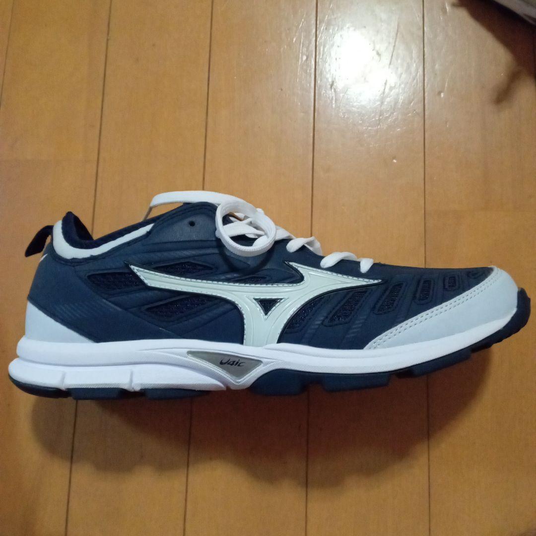 【新品】ミズノ　グローバルエリート　トレーニングシューズ　野球
