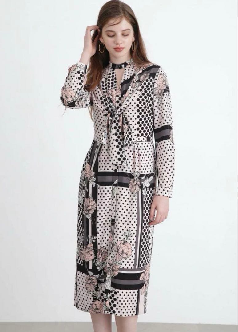 美品★Pinky&Dianne ラインブロックフラワープリントワンピース