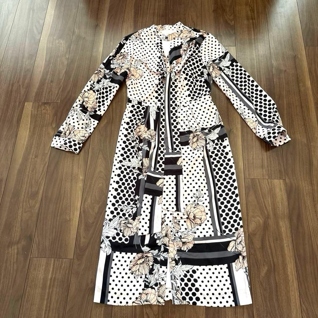 美品★Pinky&Dianne ラインブロックフラワープリントワンピース