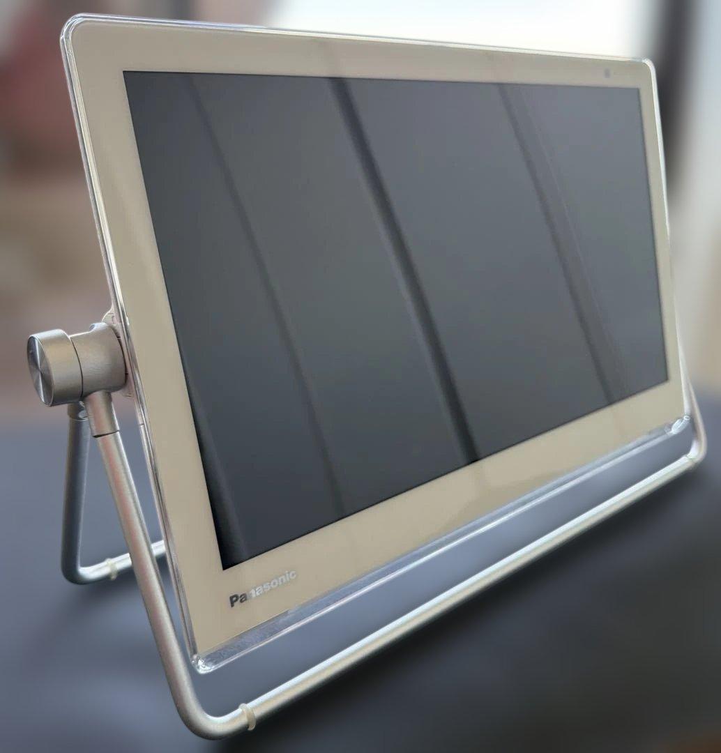 美品Panasonic ポータブルテレビ VIERA UN-15TD7