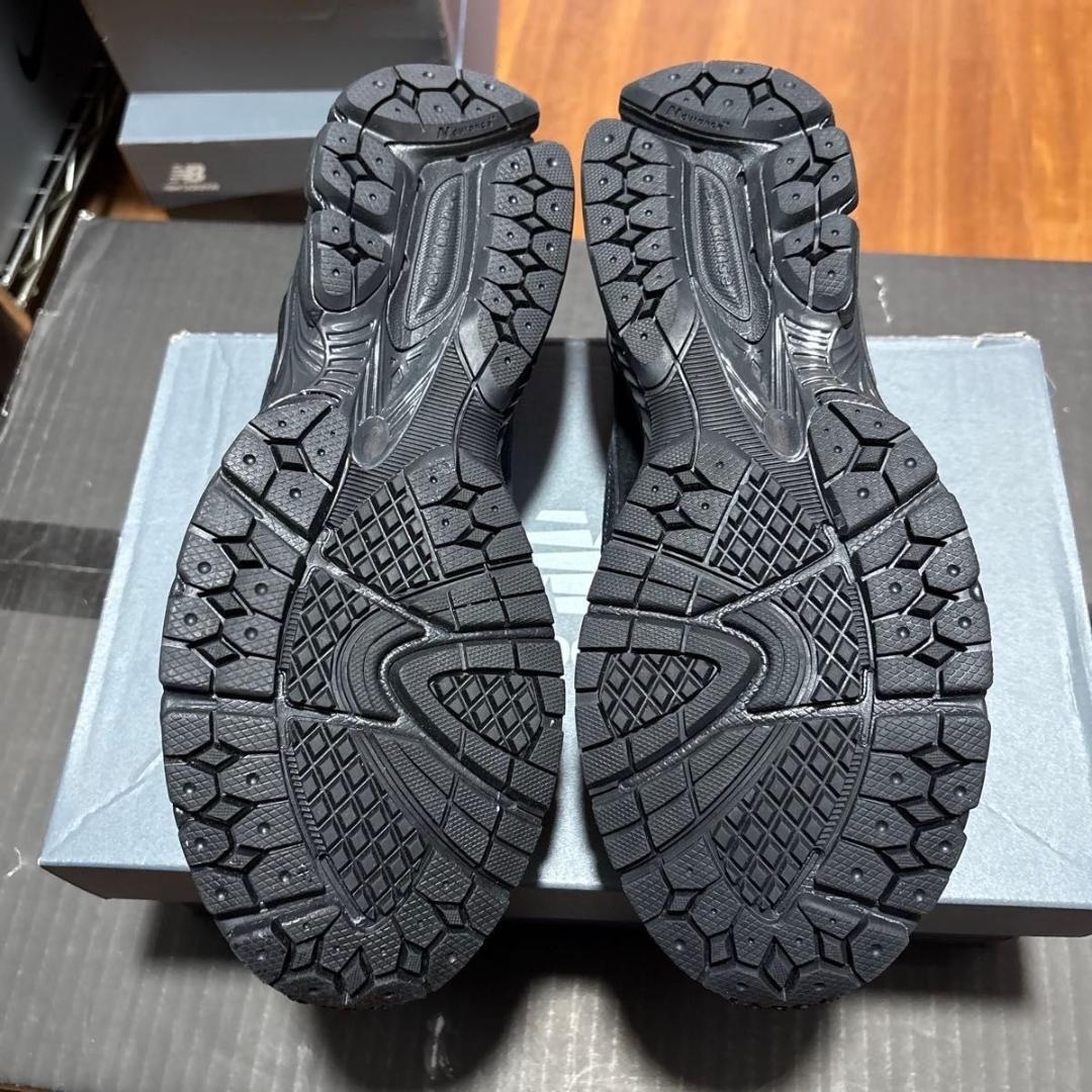 靴 New Balance 1906L Black Suede U1906LNT