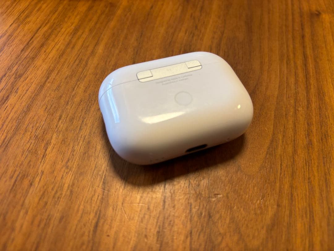 AirPods Pro 第二世代　USB-C シリコンケース付き