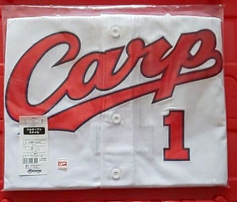 カープユニフォームハイクオリティー鈴木誠也選手背番号1！Lサイズ！完売品！