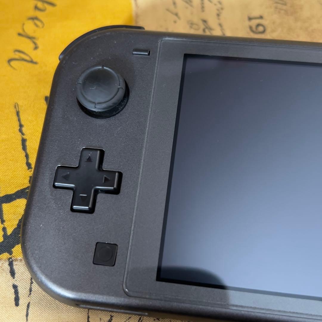 【中古】Switch lite ディアルガ・パルキア モデル