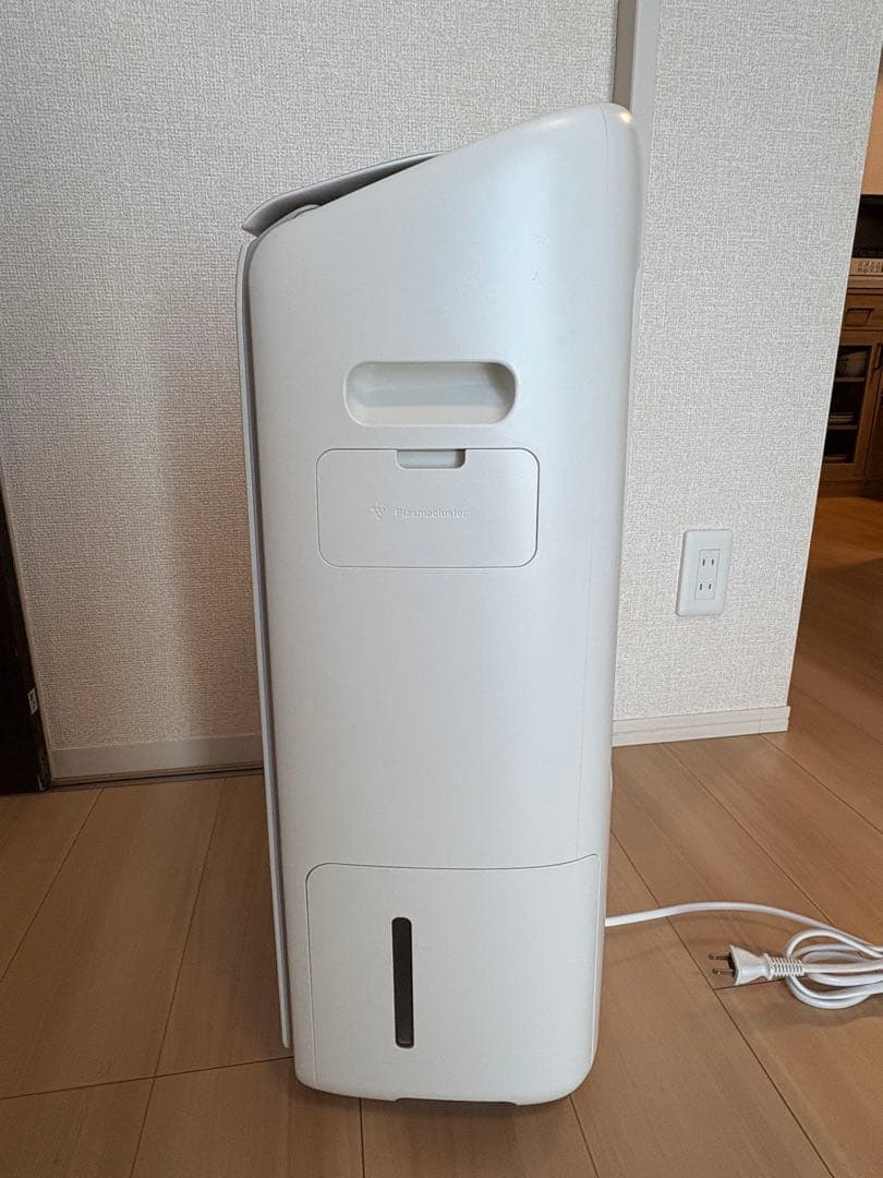 【りゅうのすけ】SHARP 除湿機 CV-PH140-W（2022年製）