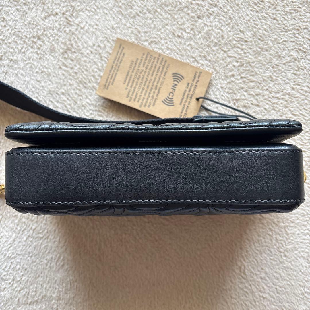 【新品】ECCO Pinch Bag Quilted Wave レザーバック