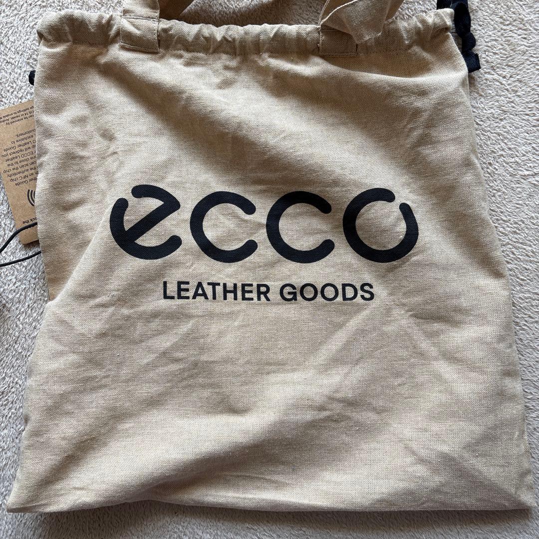 【新品】ECCO Pinch Bag Quilted Wave レザーバック