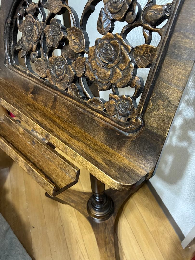 ATELIER MORI 花彫刻 木製譜面台　スタンド