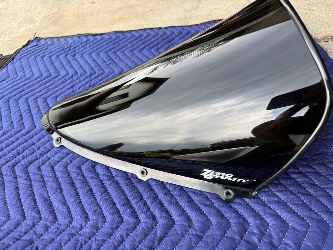 ZX-14R用 スポーツツーリングスクリーン(Dスモーク) ゼロ・グラビティ製