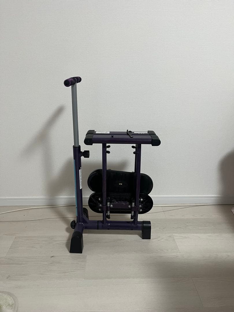 LEG MAGIC エクササイズマシン 筋トレ　軽量　コンパクト収納　ダイエット