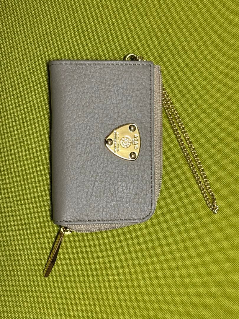 A　アタオ ATAO キーケース グレージュ 未使用に近い