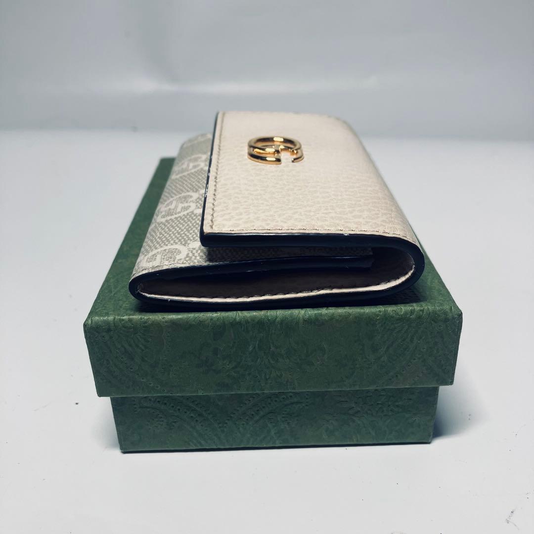 美品　グッチGGマーモント ベージュ　6連キーケース