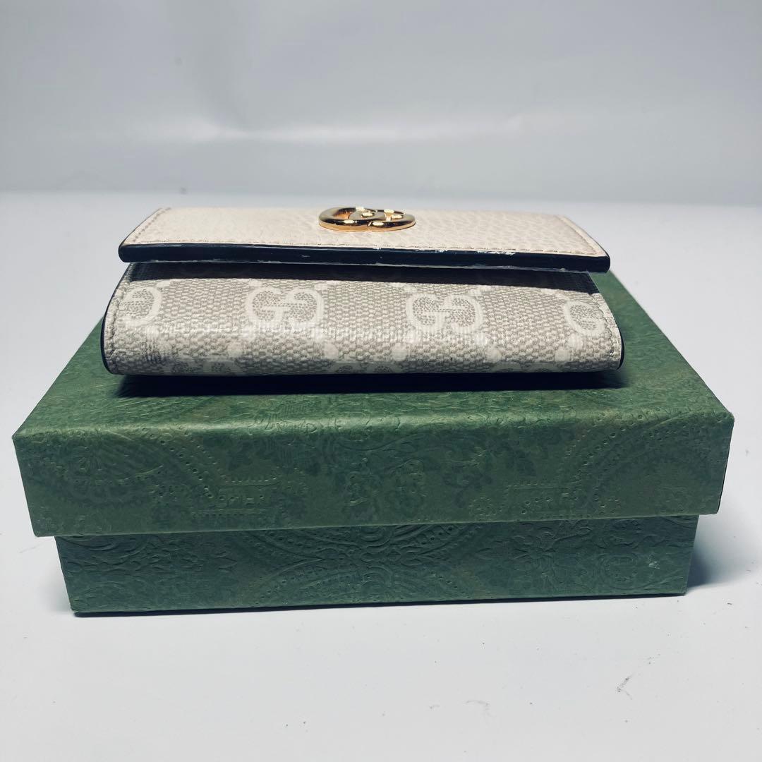 美品　グッチGGマーモント ベージュ　6連キーケース