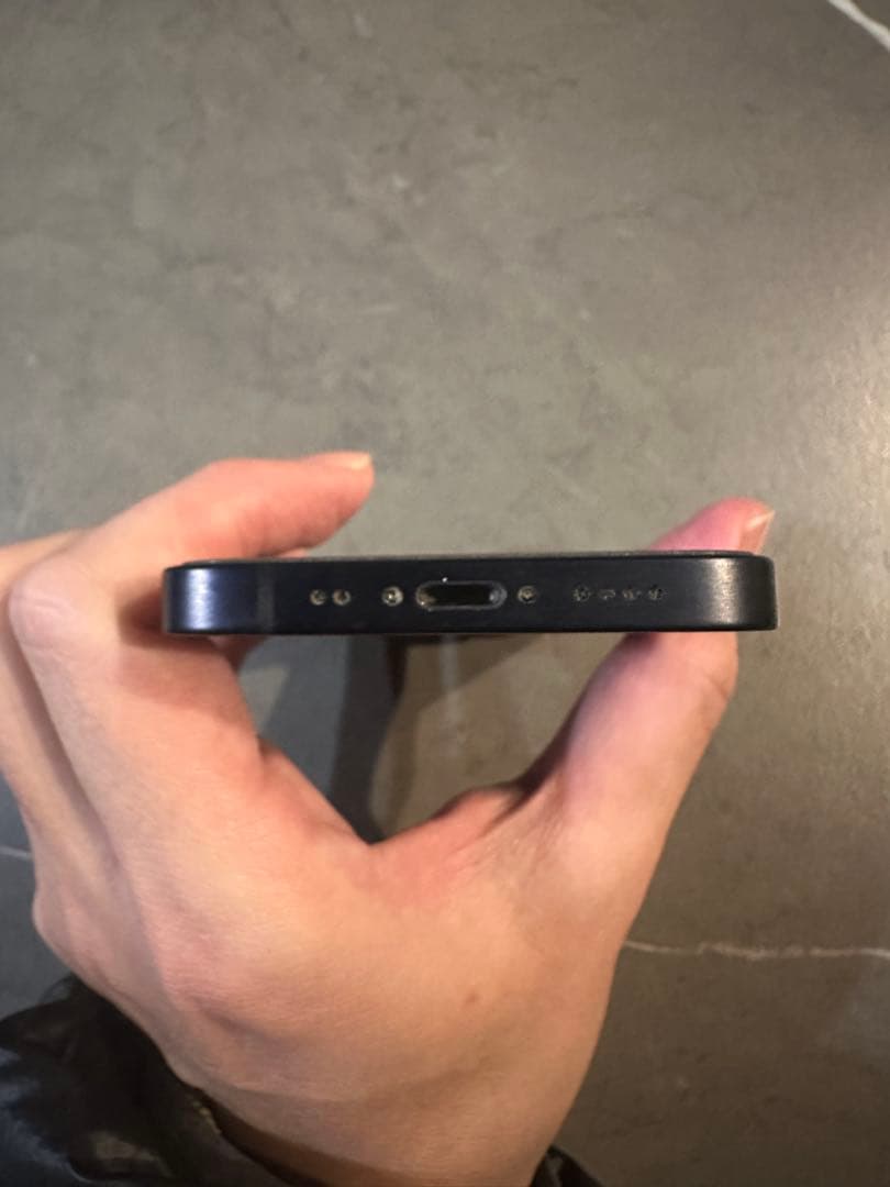 iPhone 12 mini ブラック　64GB