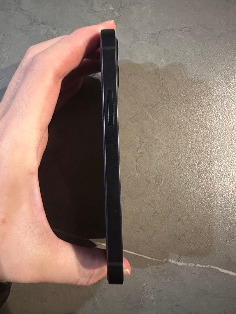 iPhone 12 mini ブラック　64GB