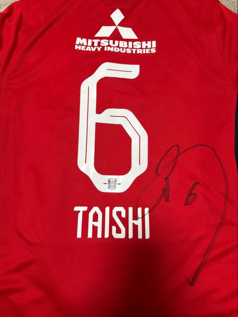 【新品未着用】浦和レッズ 2025ユニフォーム ホーム 松本泰志 サイン入りXL