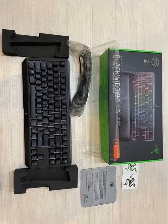 その他 razer black widow chroma v2