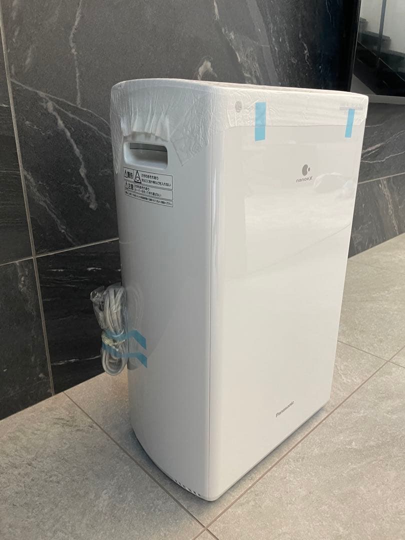 【新品•未使用】Panasonic F-YHVX120-W 除湿機
