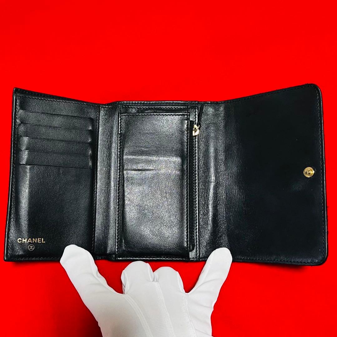 CHANEL シャネル 三つ折り財布 ココマーク スタッズ マトラッセ ブラック