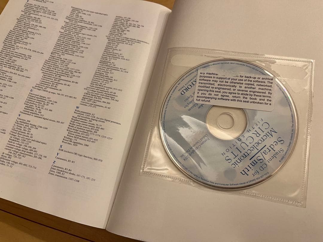 コンピュータ・IT Microelectronic Circuits fifth edition