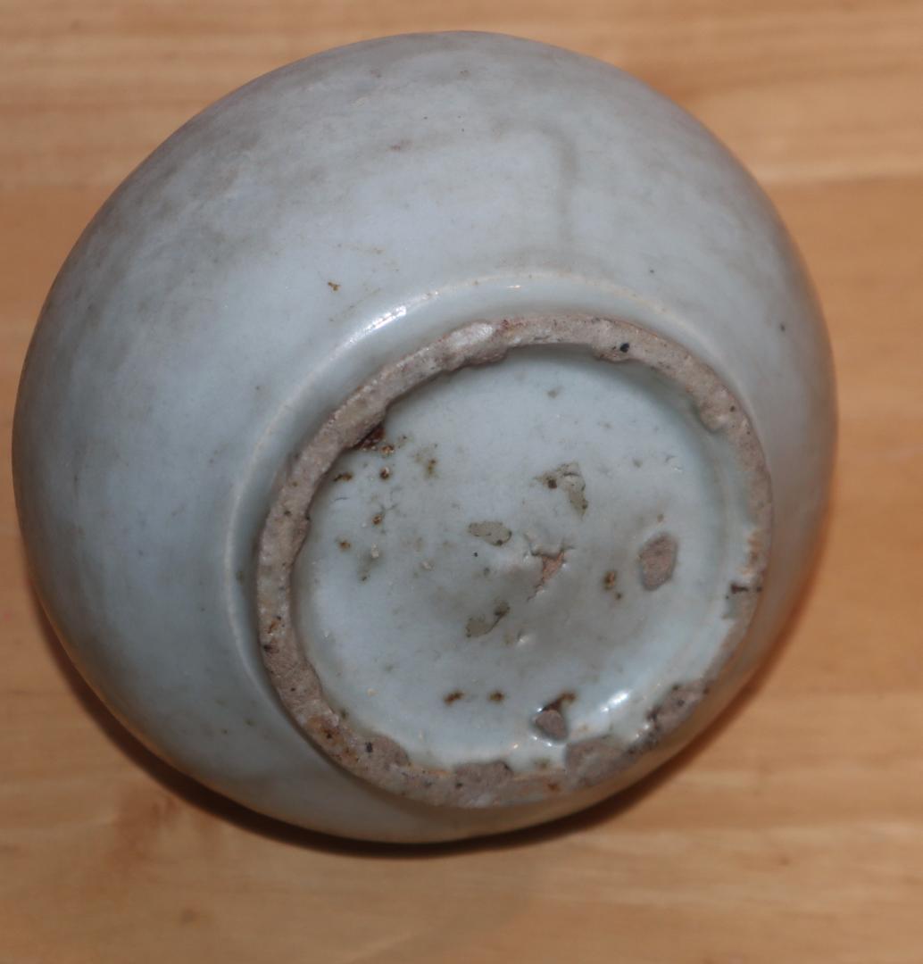 李朝白磁塩笥壺