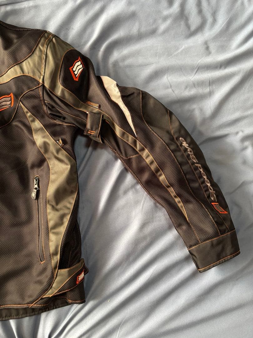 hyodoメッシュジャケット