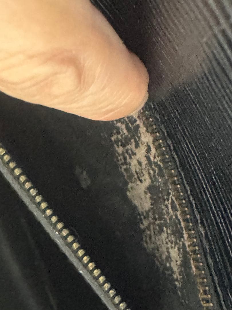 ルイ・ヴィトン　LOUIS・VUITTON サンクルー　エピレザー　ブラック