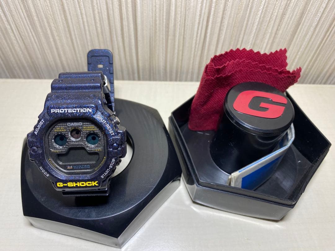 カシオ　　Gショック DW-5950 初期三つ目