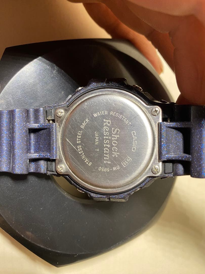 カシオ　　Gショック DW-5950 初期三つ目