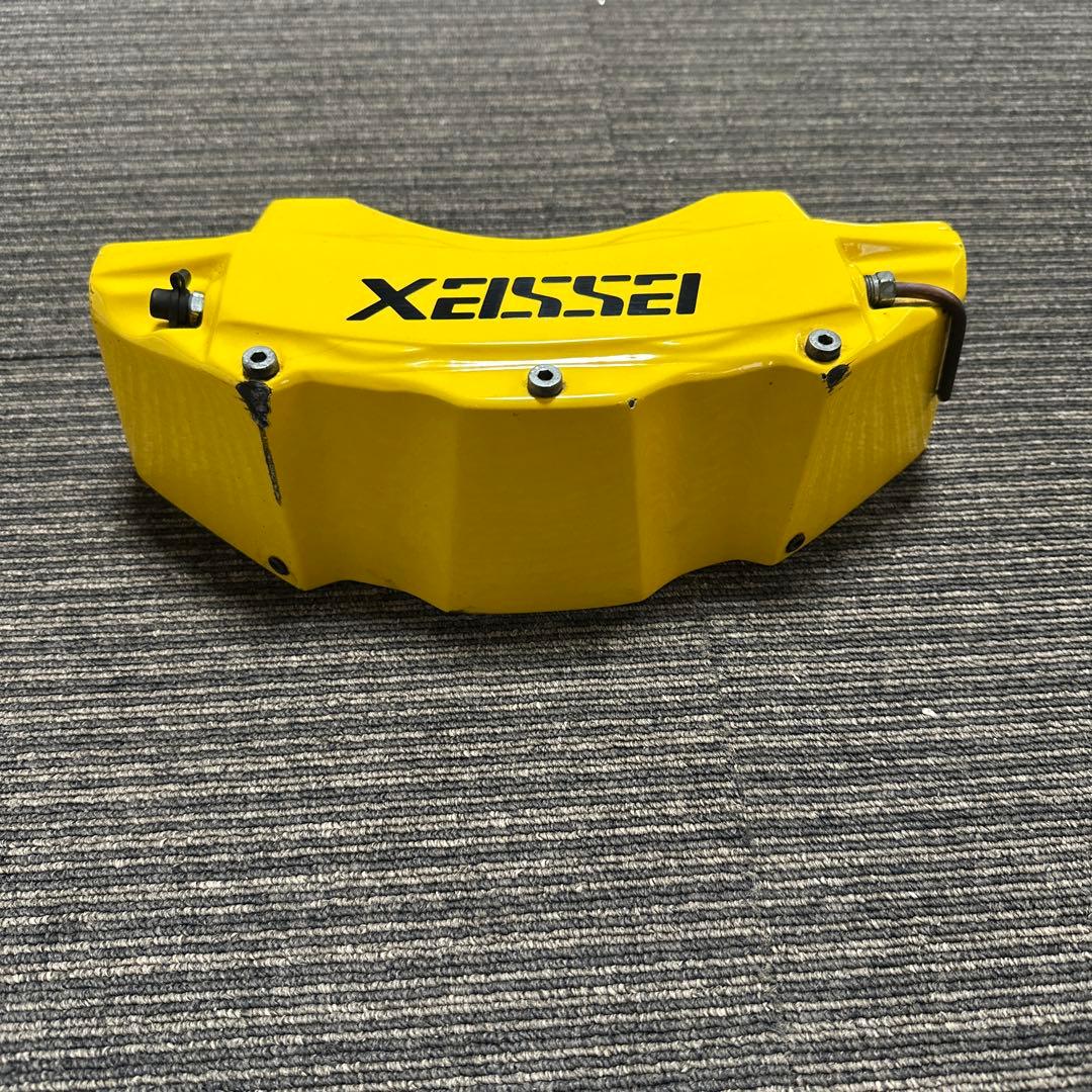 ハイエース　Essess イエローブレーキキャリパーカバー