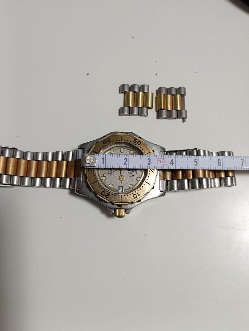 TAG Heuerプロフェッショナルクォーツ腕時計コンビ　サイズユニセックス